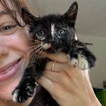 Thumbnail photo of Mimi O'Hana #3