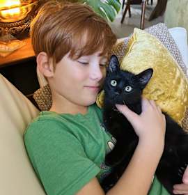 Photo of Dax (VIDEO) loves kids