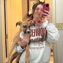 Thumbnail photo of Ellie #2