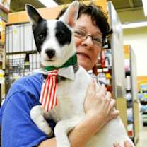 Thumbnail photo of Jeri #4